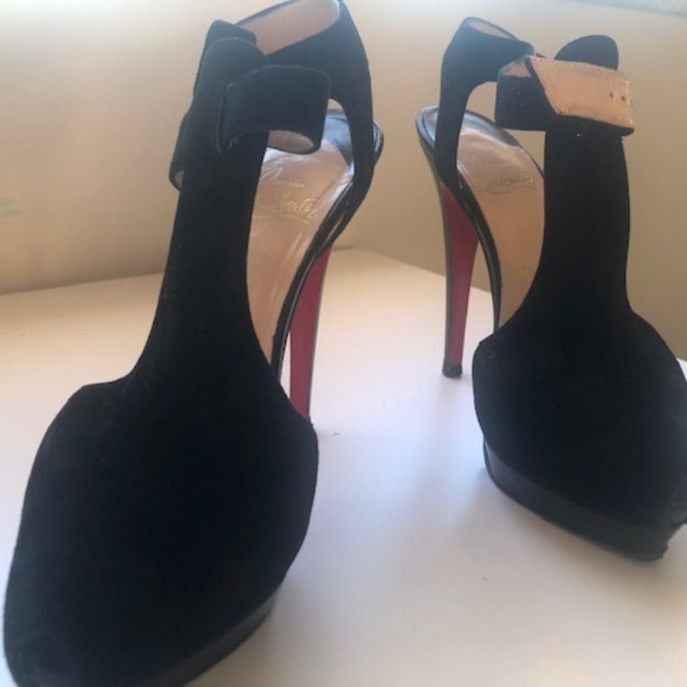 Orlan 140 Suede Christian Louboutin Shoes